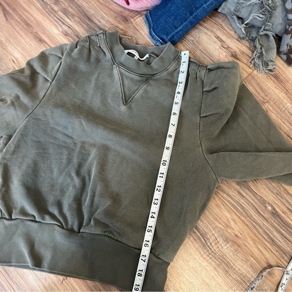 FRAME Shirred Puff Crewneck Sweatshirt - Picture 8 of 12